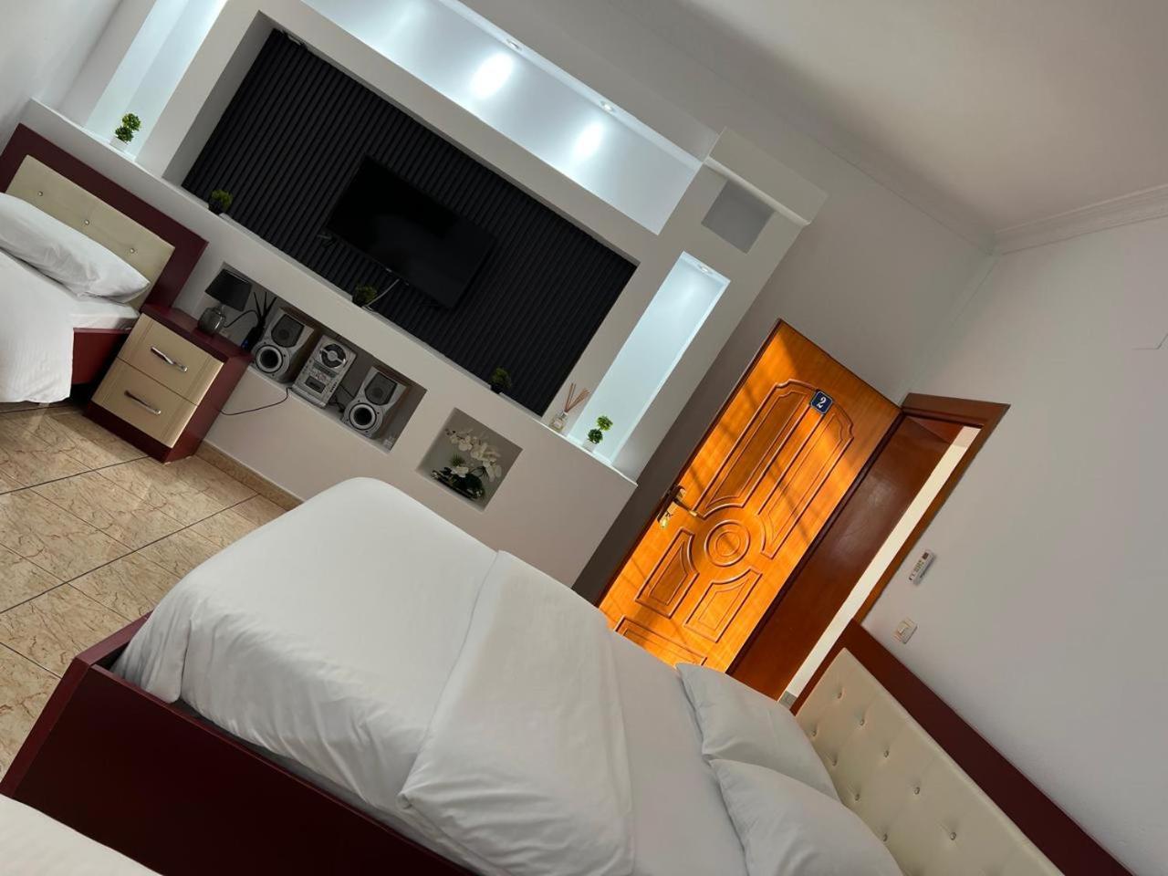 Hotel Kalaja Boks Ngoại thất bức ảnh